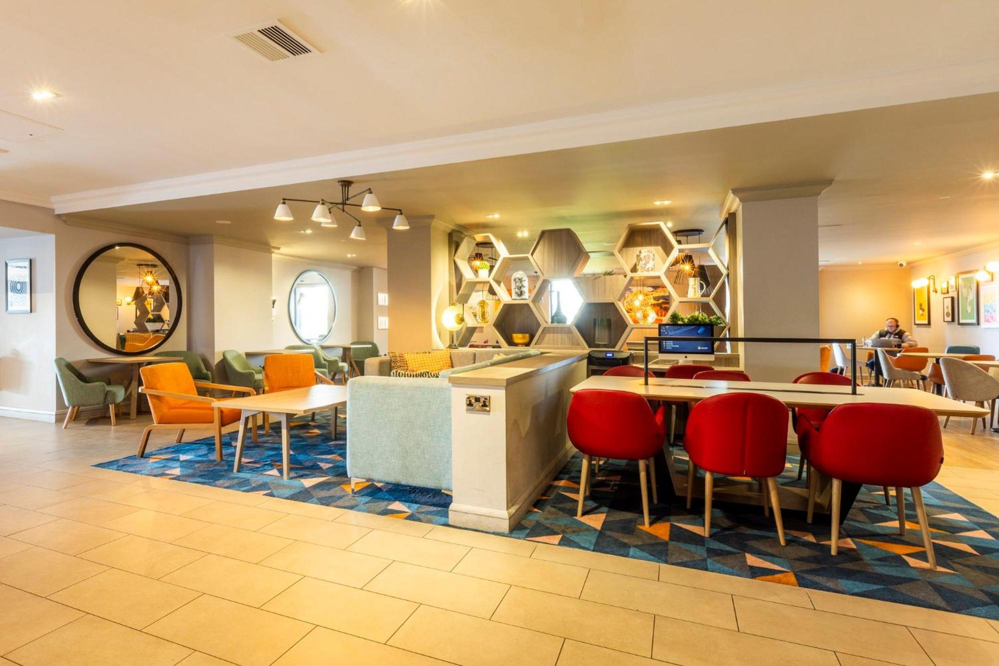 - Glasgow Airport By Ihg Отель