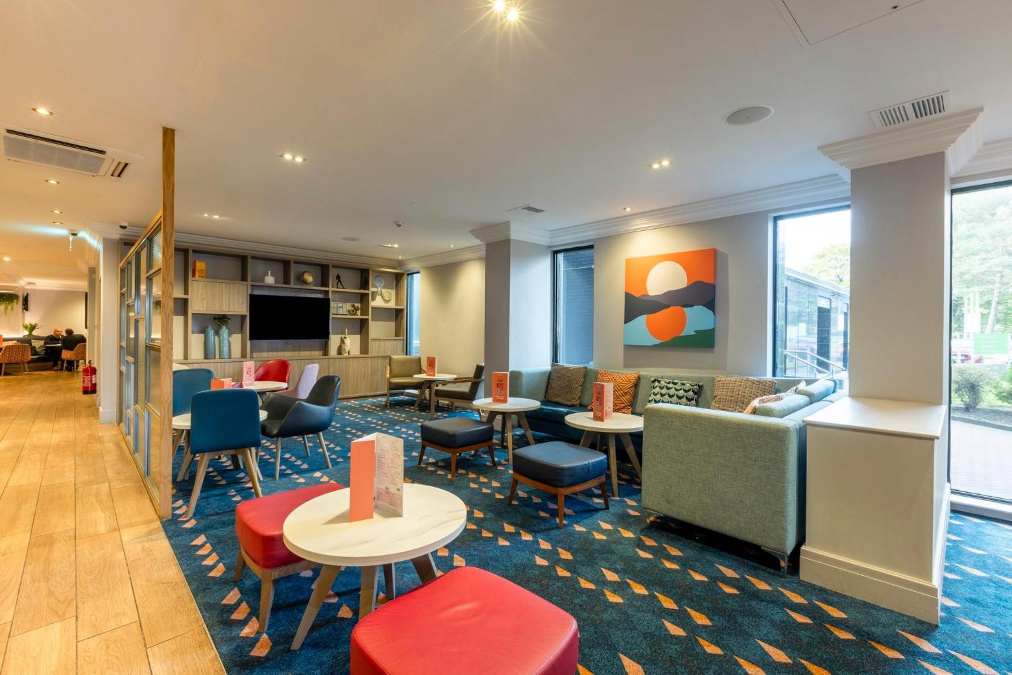 Holiday - Glasgow Airport, An Ihg 3* Paisley