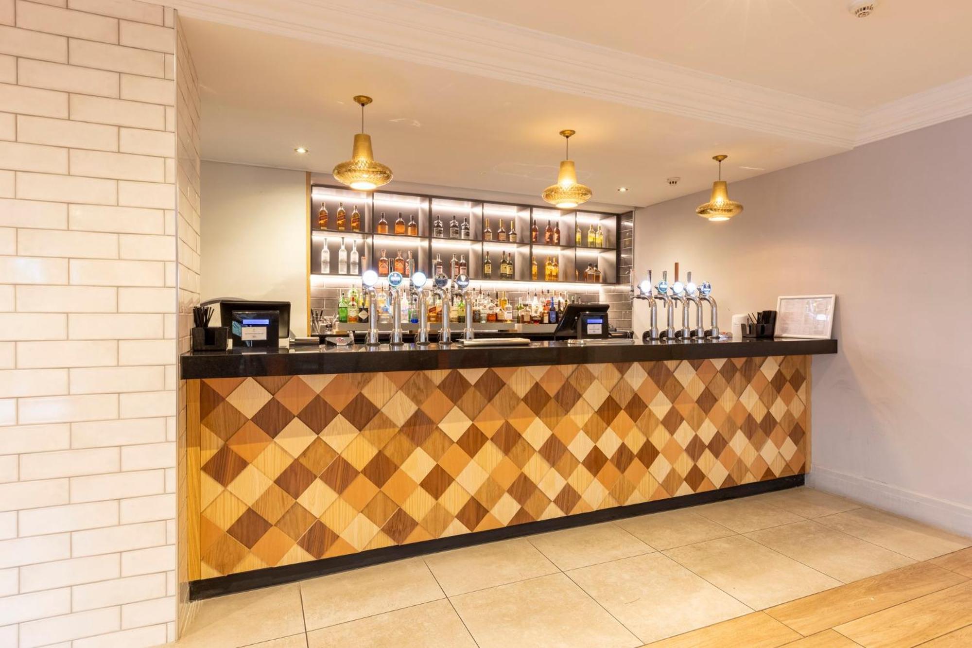 Hotel Holiday - Glasgow Airport, An Ihg 3*