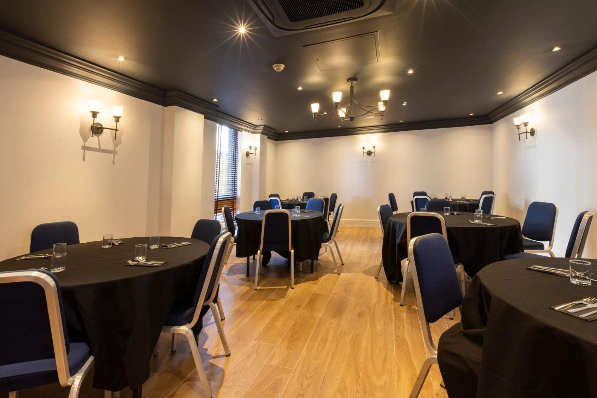 - Glasgow Airport By Ihg Paisley