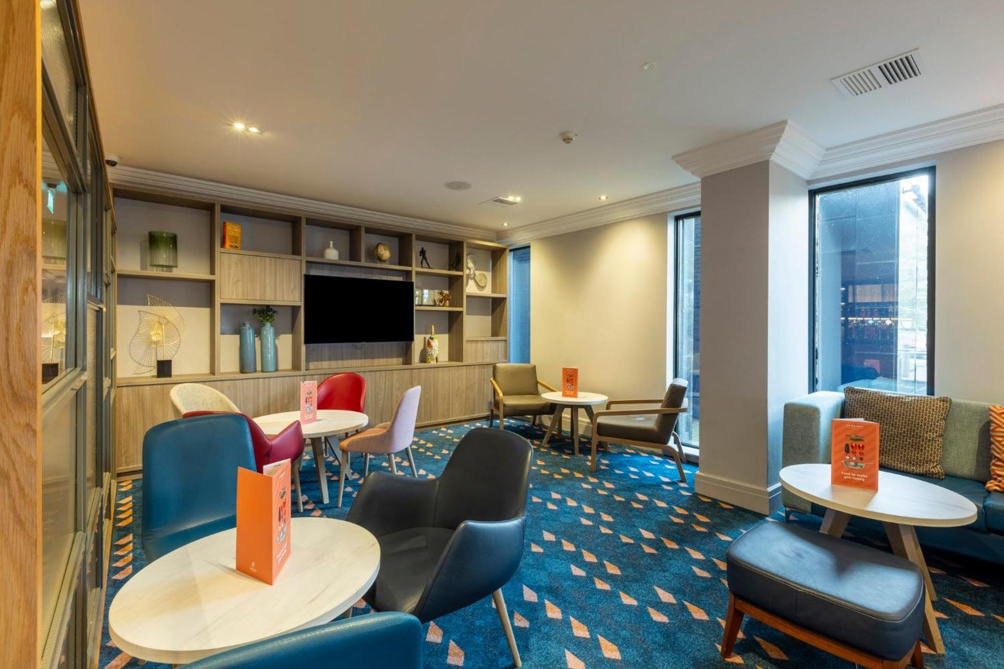 Holiday - Glasgow Airport, An Ihg 3* Paisley