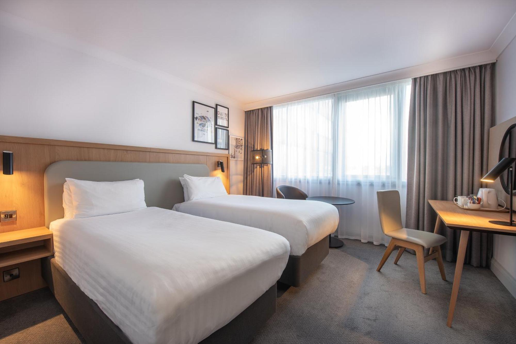 Hotel Holiday - Glasgow Airport, An Ihg 3*