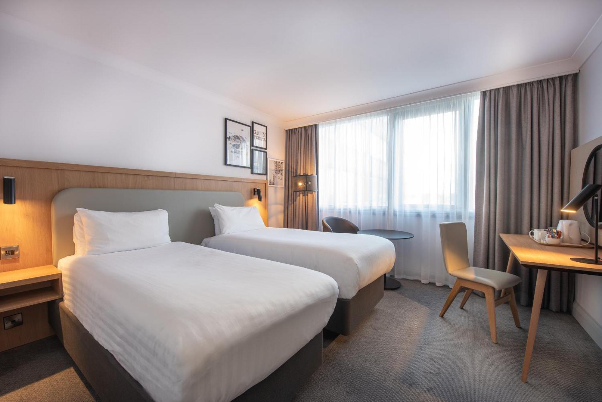 Hotel - Glasgow Airport By Ihg 3*