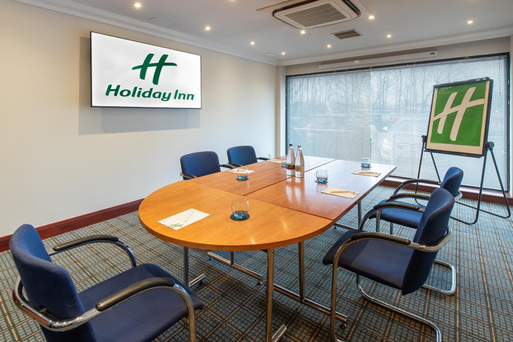 - Glasgow Airport By Ihg Пейсли