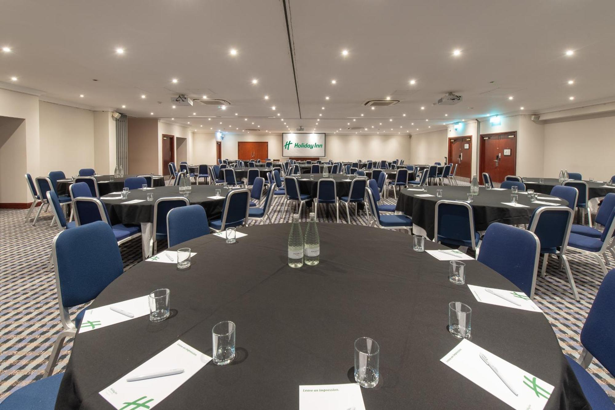 Hotel - Glasgow Airport By Ihg 3*