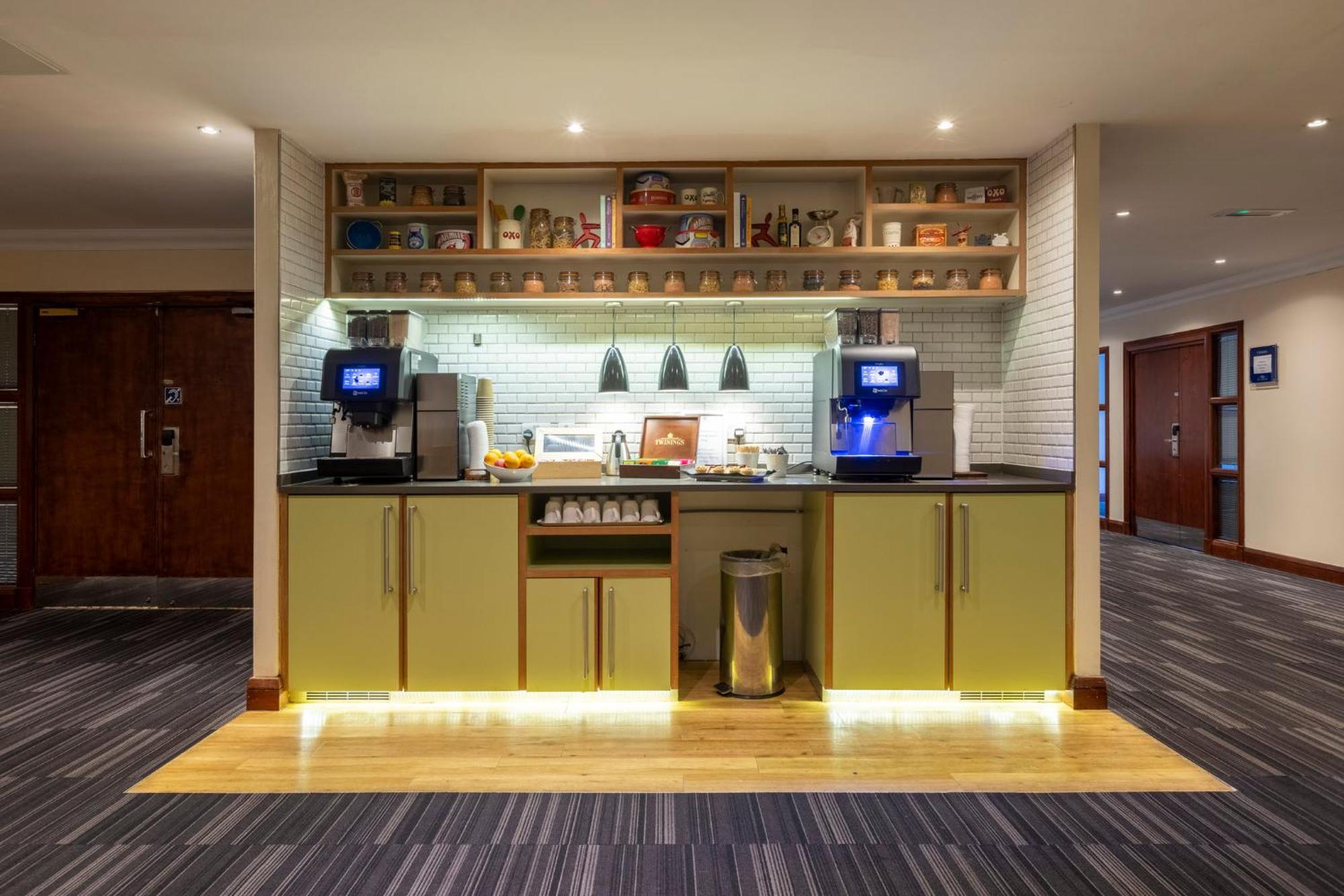 - Glasgow Airport By Ihg Hotel