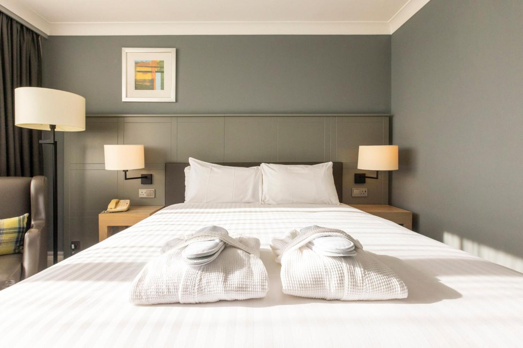 Отель - Glasgow Airport By Ihg Пейсли