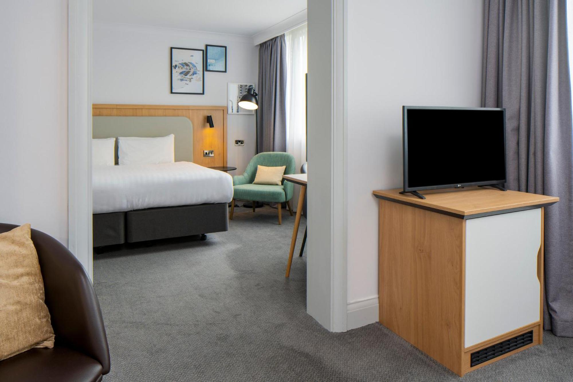 - Glasgow Airport By Ihg 3* Пейсли